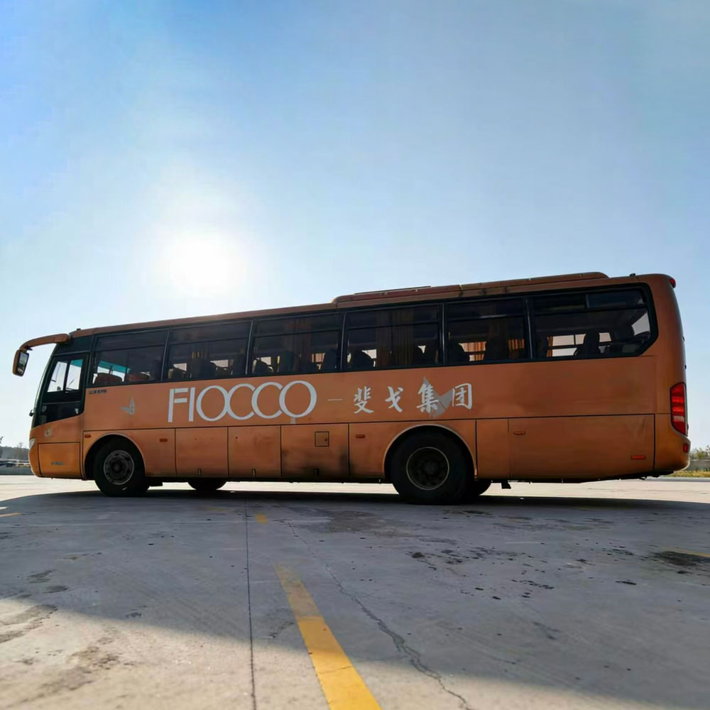 حافلة Yaxing ذات 45 مقعدًا تعمل بالديزل
